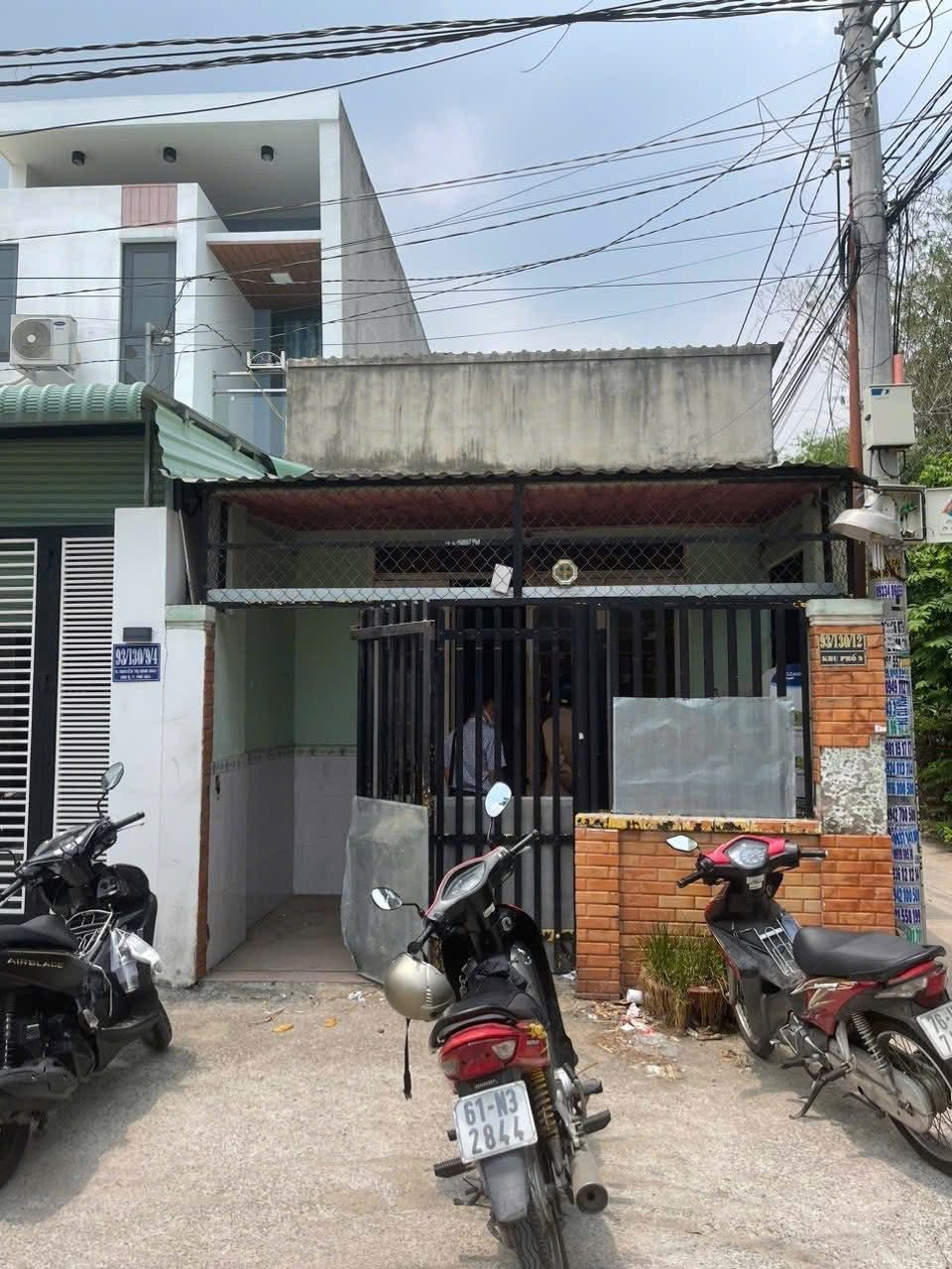 Bán đất tặng nhà cấp 4 Phú Hoà cũ (phường Phú Lợi-TP.HCM) đường oto,1/hẻm 93 Nguyễn Thị Minh Khai gần trường,chợ tự phát,đang cho thuê 4,5tr/tháng