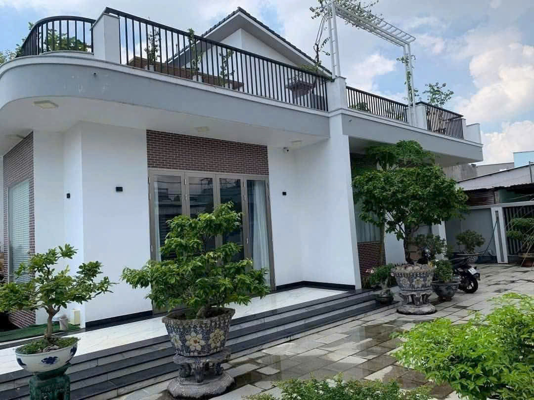 BIỆT THỰ VIP GÓC 2 MT 8M NGUYỄN THỊ THẢNH, THỚI TAM THÔN, HÓC MÔN