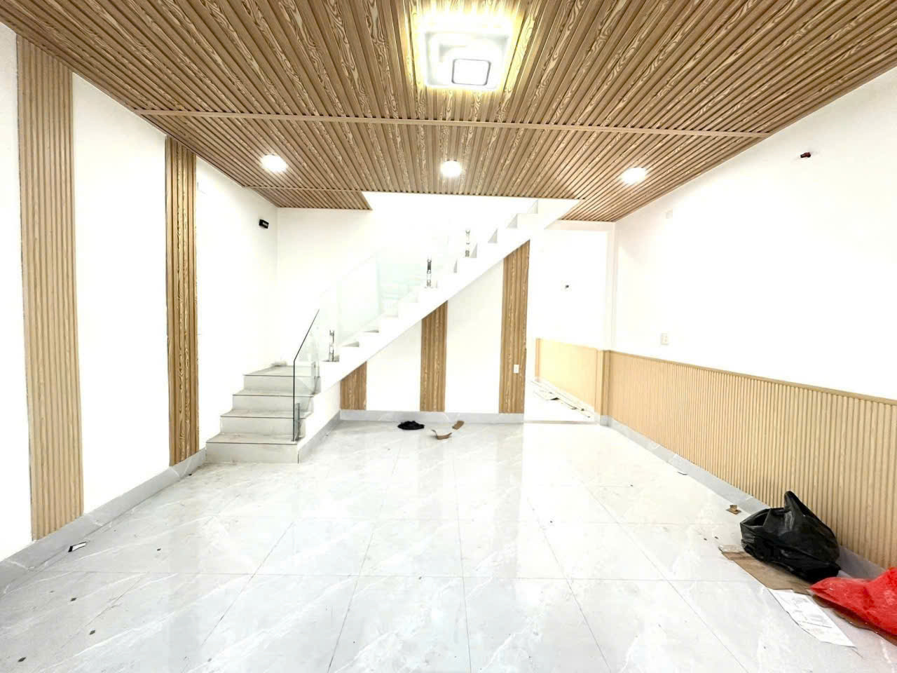 Bán nhà 1T1L, Mặt tiền Nguyễn Thị Tồn ngay cty Pouchen, P.Hoá An, chỉ 4,8 tỷ