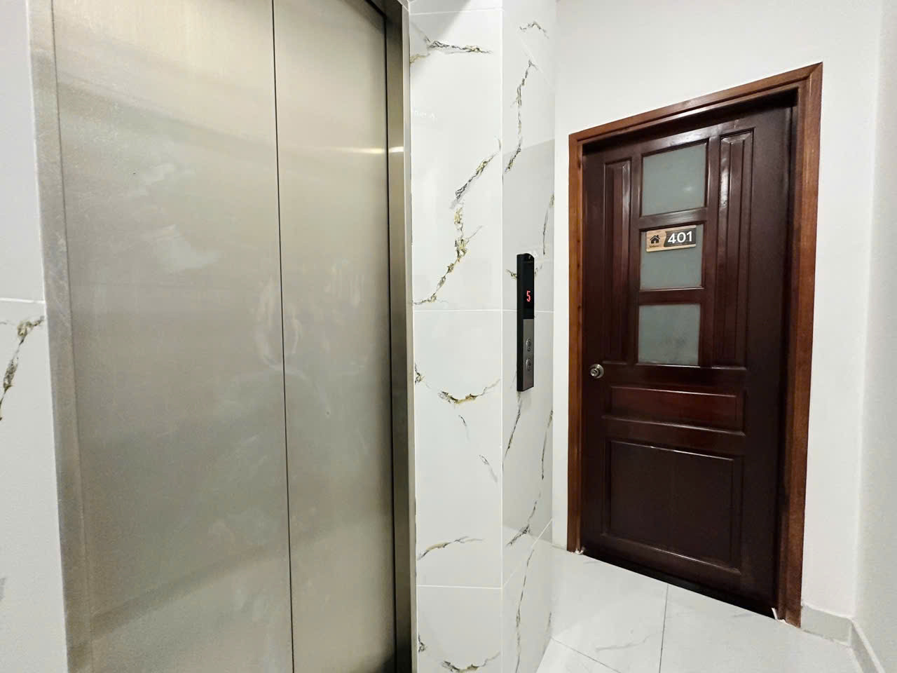BÁN NHÀ CHÍNH CHỦ - DÒNG TIỀN 95TR/THÁNG - 7 TẦNG THAN MÁY - PCCC - 14 PHÒNG - MT - P5 BÌNH THẠNH - GẤP BÁN 19.8 TỶ - TL TỐT