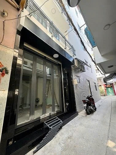 Cho Thuê Nhà Nguyên Căn Nguyễn Trãi Quận 5 gần chợ Bàn Cờ , Nguyễn Văn Cừ