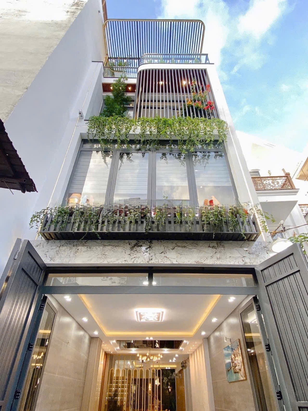 Sang nhượng nhà hẻm 1 sẹc Nguyễn Trãi, P14, Quận 5, cho thuê 16 triệu/tháng
