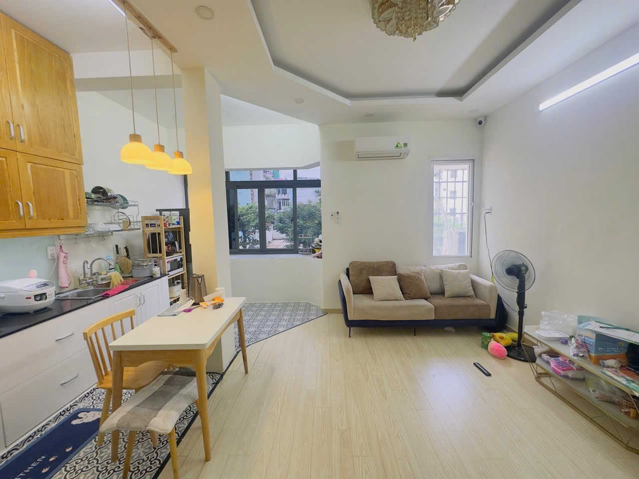 BÁN CĂN 2PN - LẦU 1- NGUYỄN TRÃI, QUẬN 1 56.6m2 GIÁ 3.2 TỶ