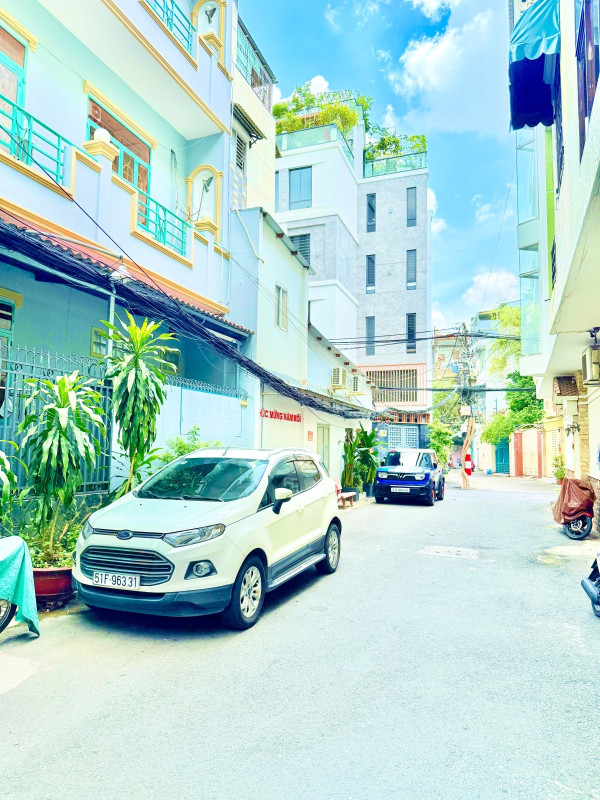 HÀNG HIẾM MẶT TIỀN HẺM 6M ĐƯỜNG NGUYỄN TRÃI - QUẬN 1 - DT:46M2 - 4 TẦNG - CHỈ 12 TỶ
