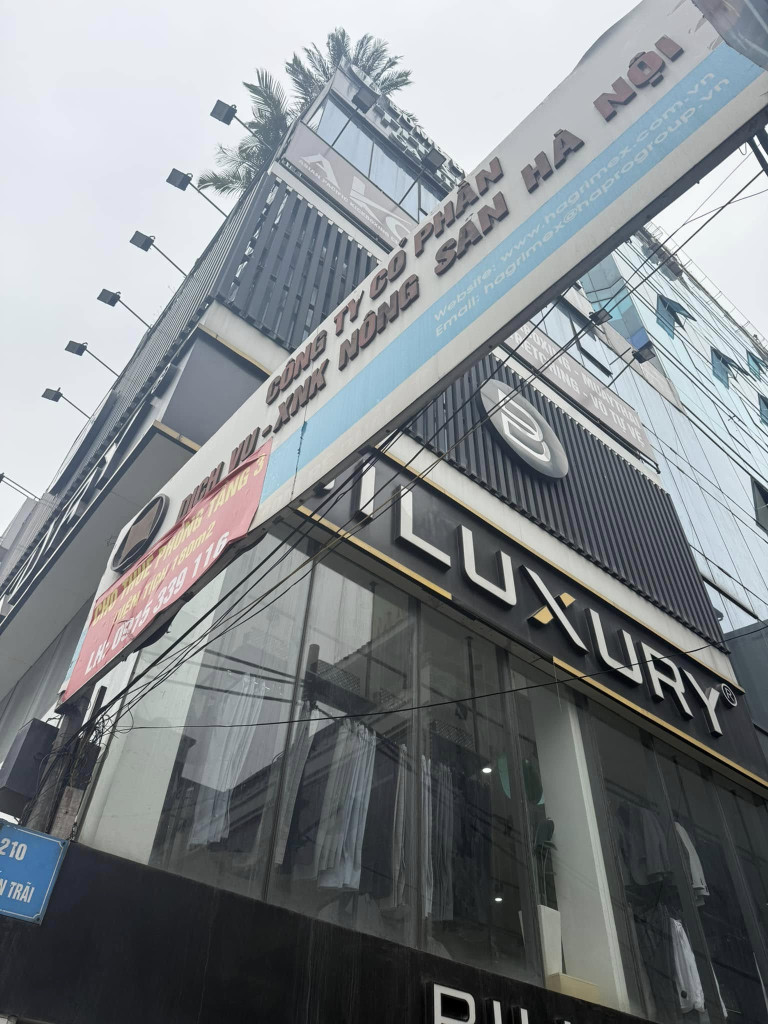 Tòa nhà mặt phố Nguyễn Trãi 188m² 11 tầng MT 9.4m khủng thu 5,5 tỷ/năm chỉ 103 tỷ