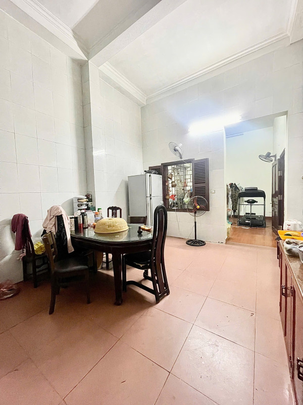 Bán nhà Nguyễn Trãi (Thanh Xuân) 50m, 3 tầng, mt 4.1m, giá 13.2 tỷ