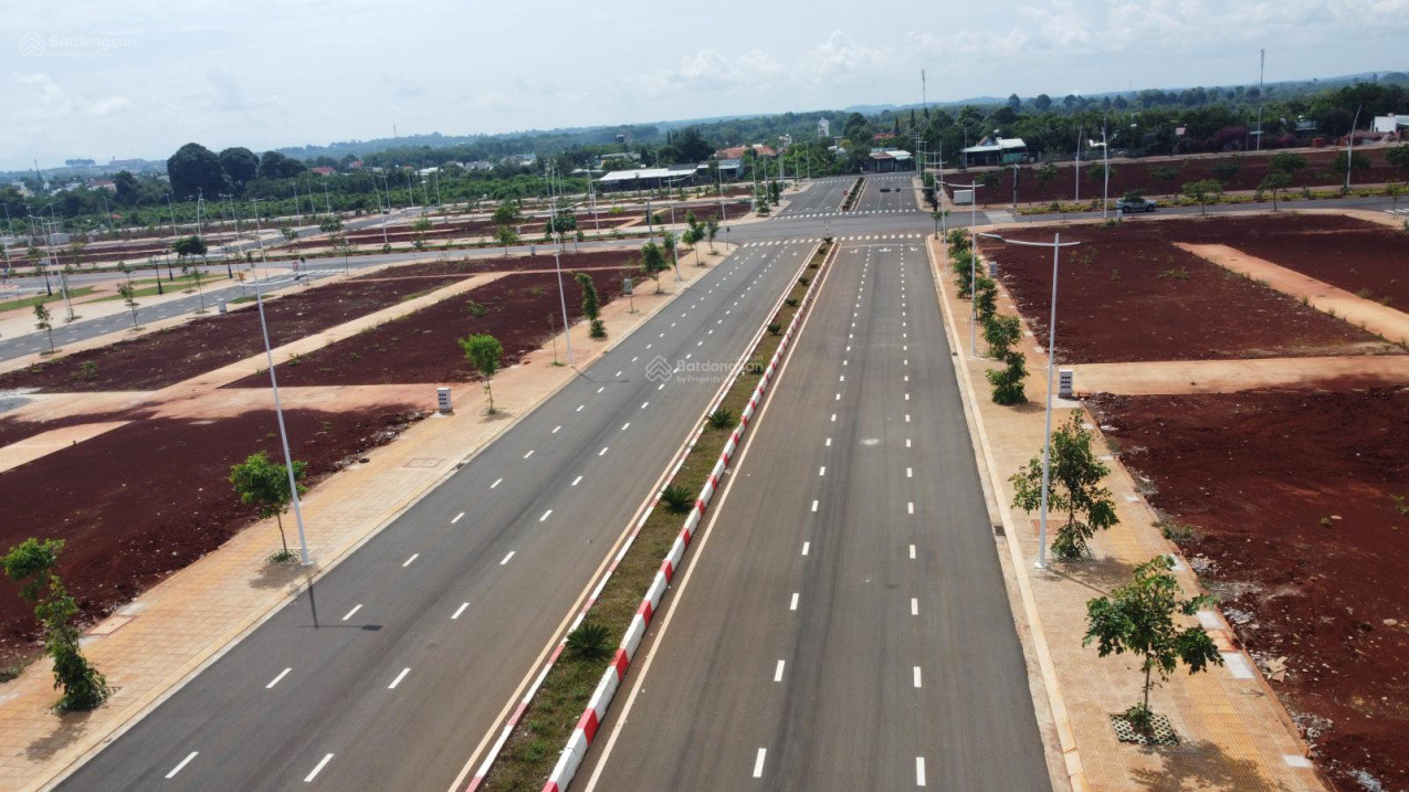Bán đất 10x42m Ngãi Giao sát Trần Hưng Đạo, gần chợ, dân cư đông, 2,3 tỷ TL