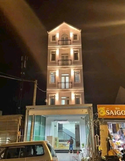 BÁN NHÀ MẶT TIỀN KINH DOANH NGUYÊN TỬ LỰC, ĐÀ LẠT GIÁ 11 TỶ