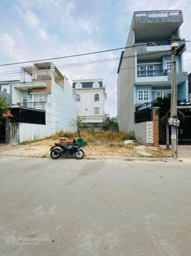 Cần bán đất mặt tiền Nguyễn Ư Dĩ, P. Thảo Điền Q2 gần Vincom chỉ 3p giá 3.5 Tỷ , sổ sẵn