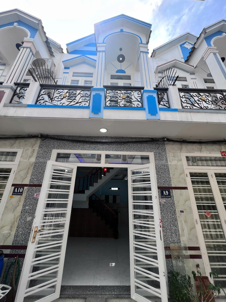 Bán nhà riêng Hóc Môn 3 phòng ngủ