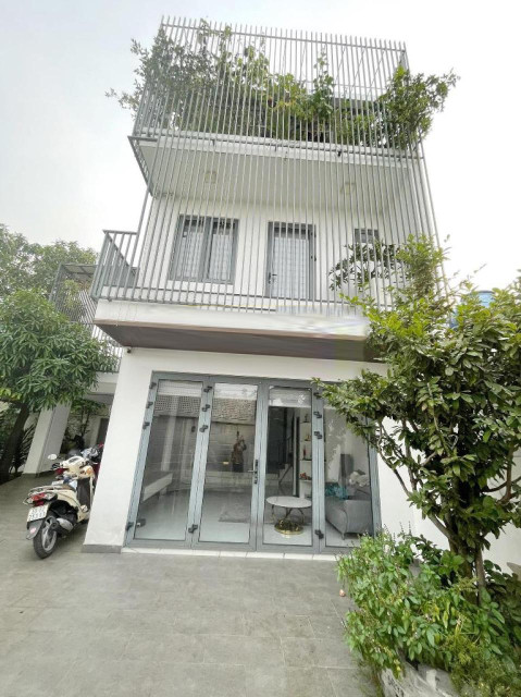 🔥 Giảm 1.4 tỷ! Nhà 2 tầng 196m², Đ.3m – Nguyễn Văn Bứa HM