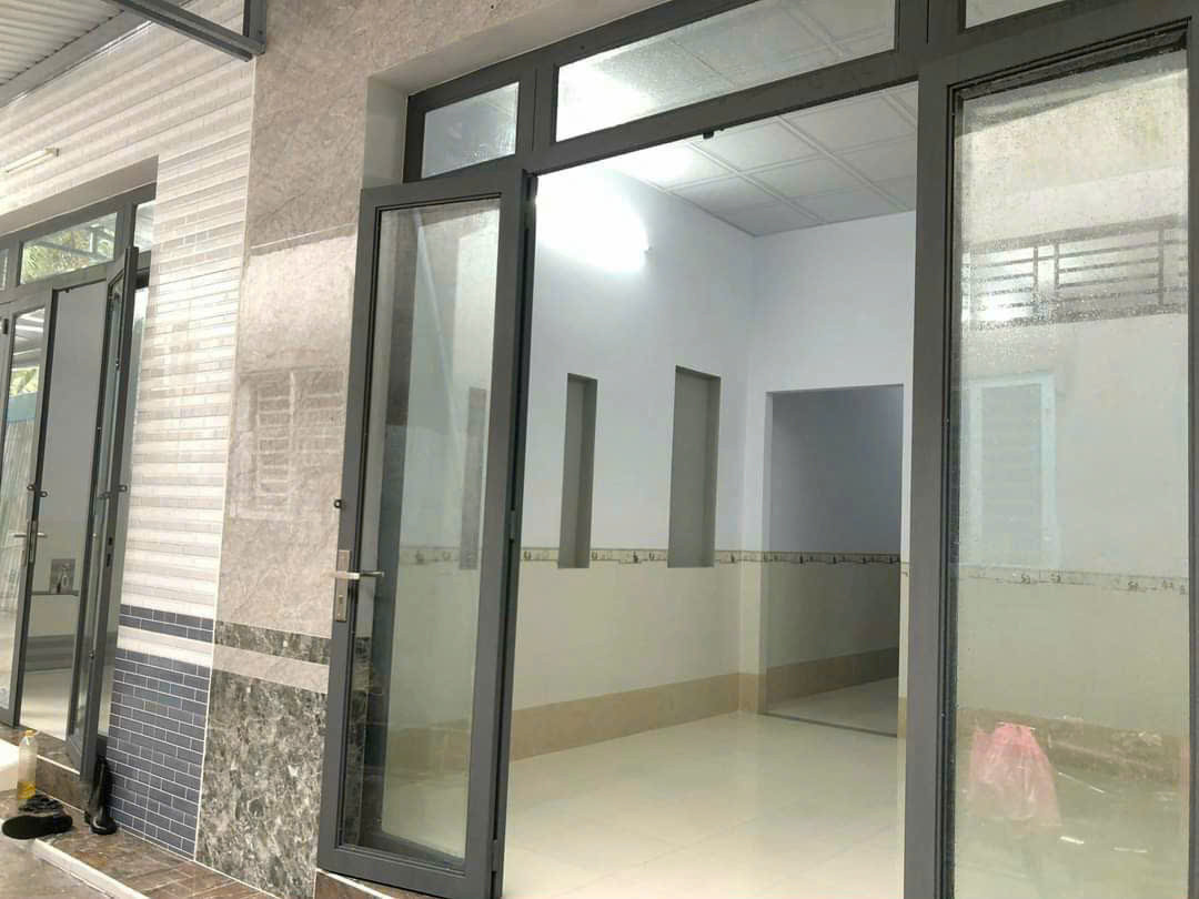 Nhà 3,5 triệu nhà rộng rãi cách hẻm số đỏ 500m