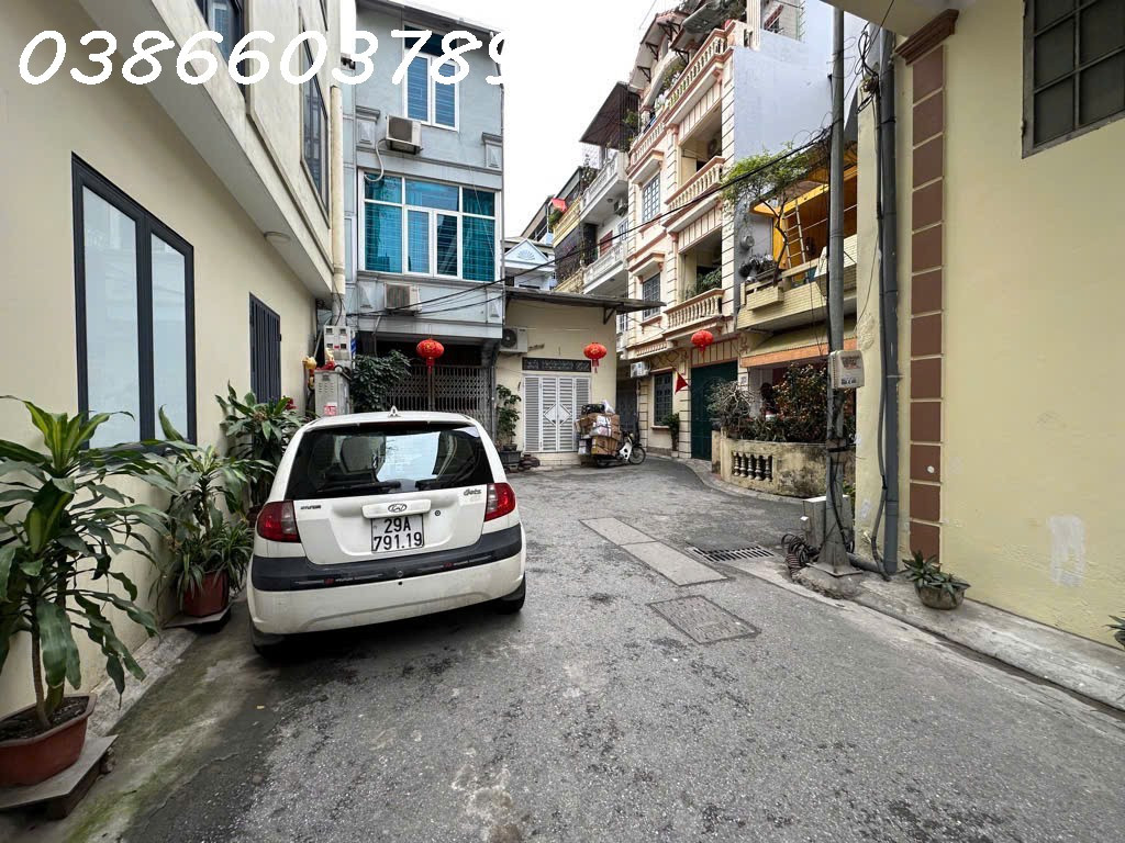 BÁN NHÀ NGUYỄN VĂN CỪ – TRUNG TÂM LONG BIÊN – HẠ CHÀO CỰC SÂU CHỈ 6.8 TỶ – 2 MẶT THOÁNG – Ô TÔ CÁCH 15M – GIÁ TỐT KHÓ TÌM