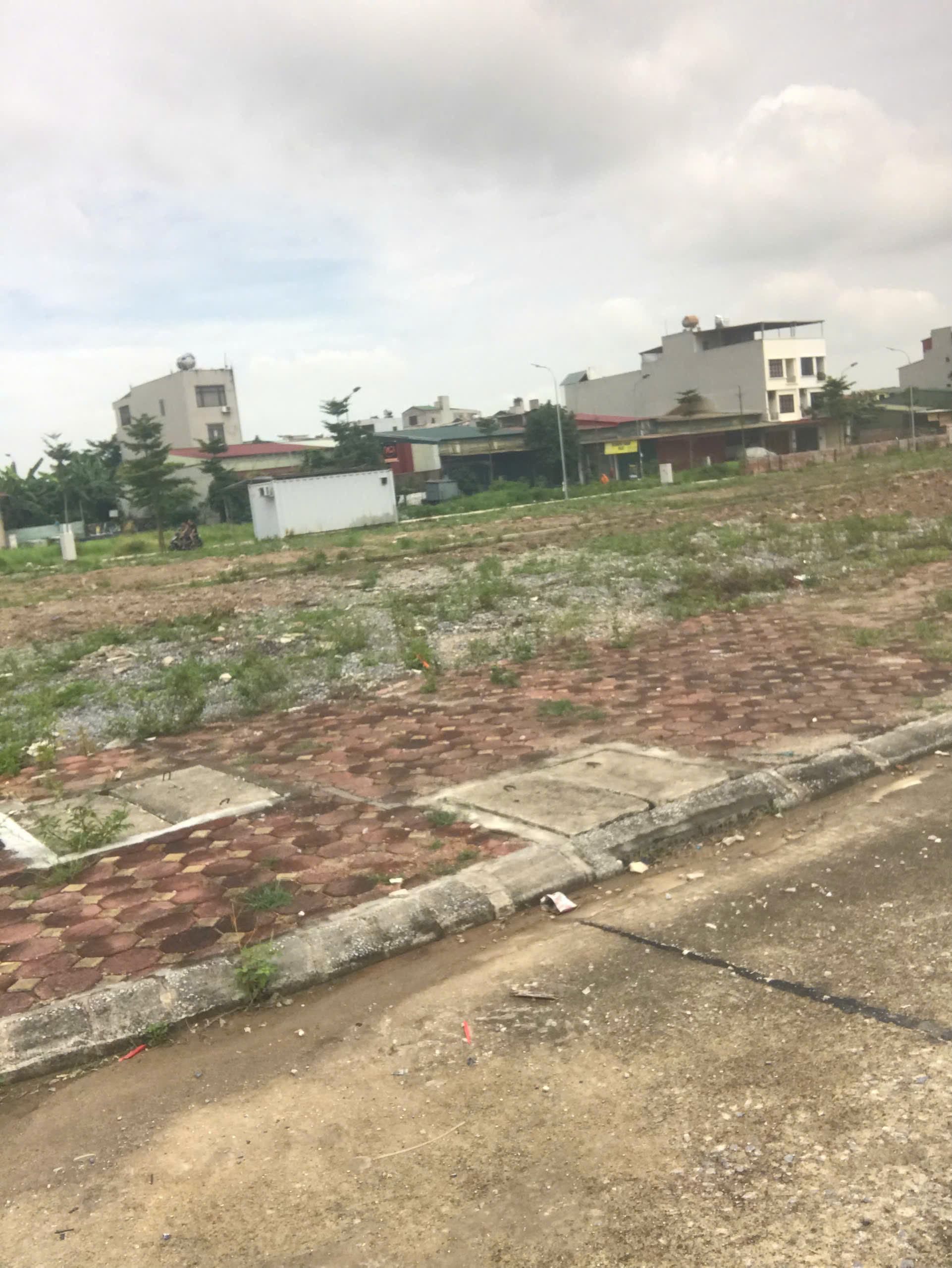 Khu Tam Giác ở đâu A/C biết chưa ạ