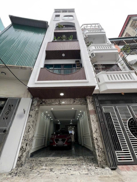 Bán Nhà Ôtô Đỗ Cửa-Nguyễn Văn Huyên (Chùa Hà) 45m2/7T Thang máy, MT 4.2m 19.3 Tỷ