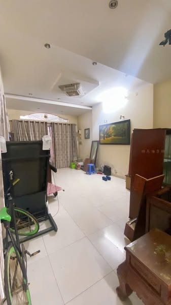 Bán Nhà Diện Tích 105m2 Nguyễn Văn Khối - P.8 - Gò Vấp - Sát Cạnh Làng Hoa - Sát Mặt Tiền
