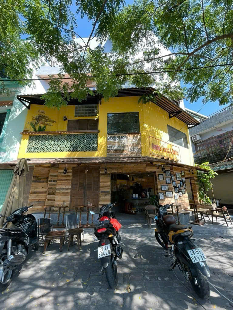 Ngộp Bank giảm giá Bán gấp nhà MT lô góc Nguyễn Văn Linh, TTTây Q7. 6m x 4m. Giá chỉ 5,7tỷ.