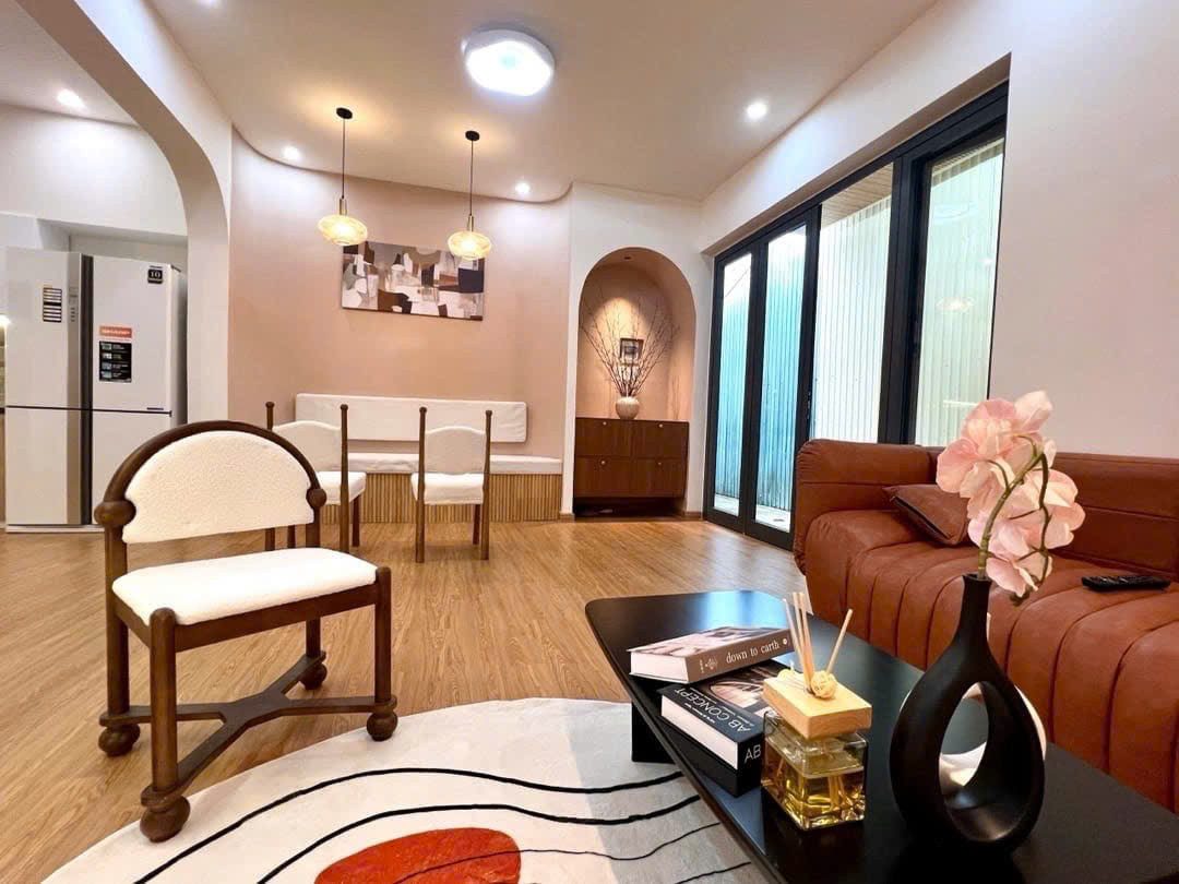 BÁN NHÀ 2 TẦNG NGUYỄN VĂN LINH- TRUNG TÂM HẢI CHÂU- NGANG HIẾM 5.5M- NHÀ ĐẸP FULL NỘI THẤT- GIÁ TỐT NHẤT KHU VỰC
