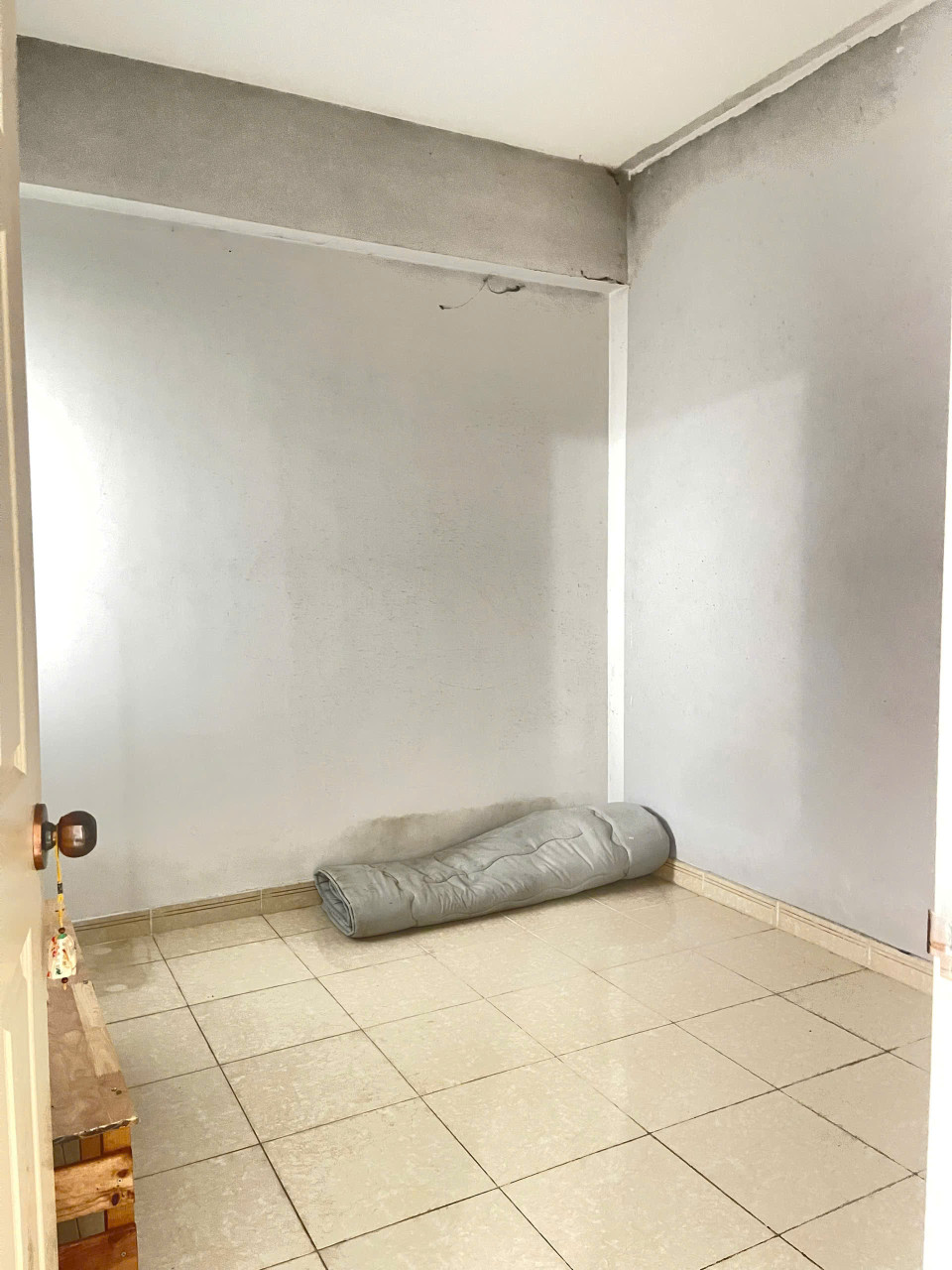 Bán gấp căn góc 2pn tại hqc plaza,nhà sạch mát,55m2, bình chánh vào ở liền