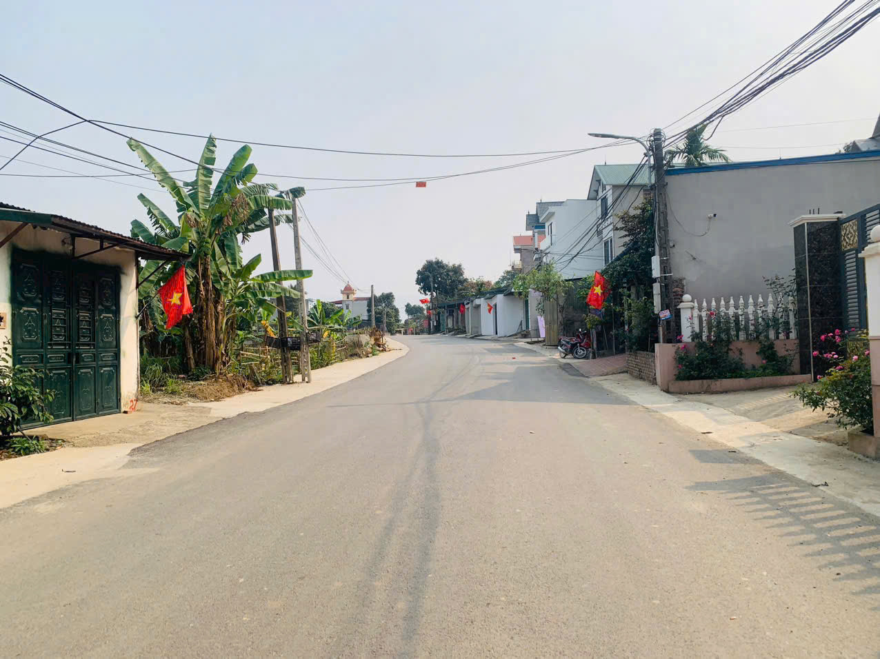 116m mặt đường apphan - Hoà Sơn, Lương Sơn - Gần KCN Lương Sơn - giá hơn 2,x tỷ