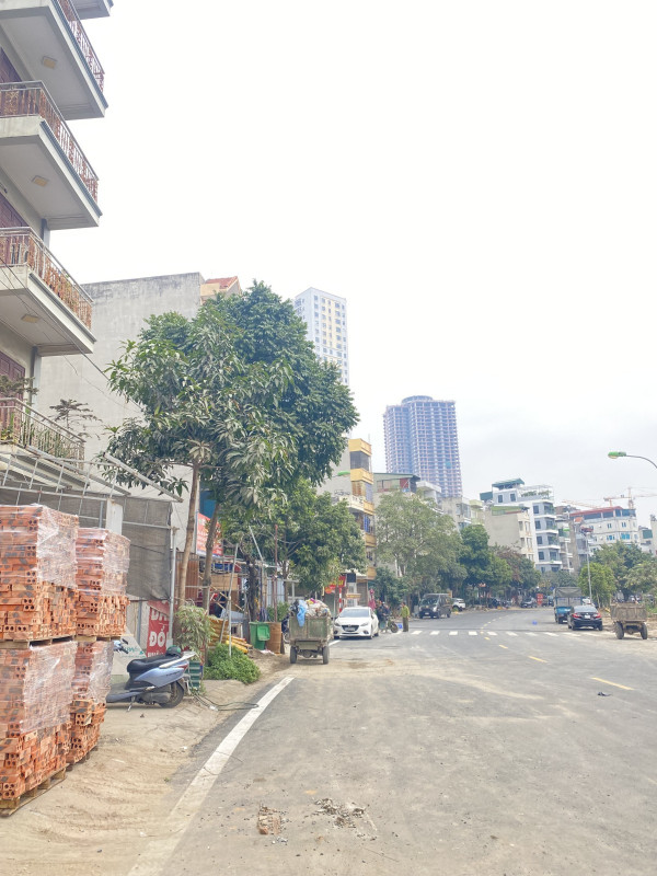 Bán nhà cấp 4 mặt phố Nguyễn Văn Lộc (Hà Đông) 52m, mt 3.5 m, giá 20.2 tỷ