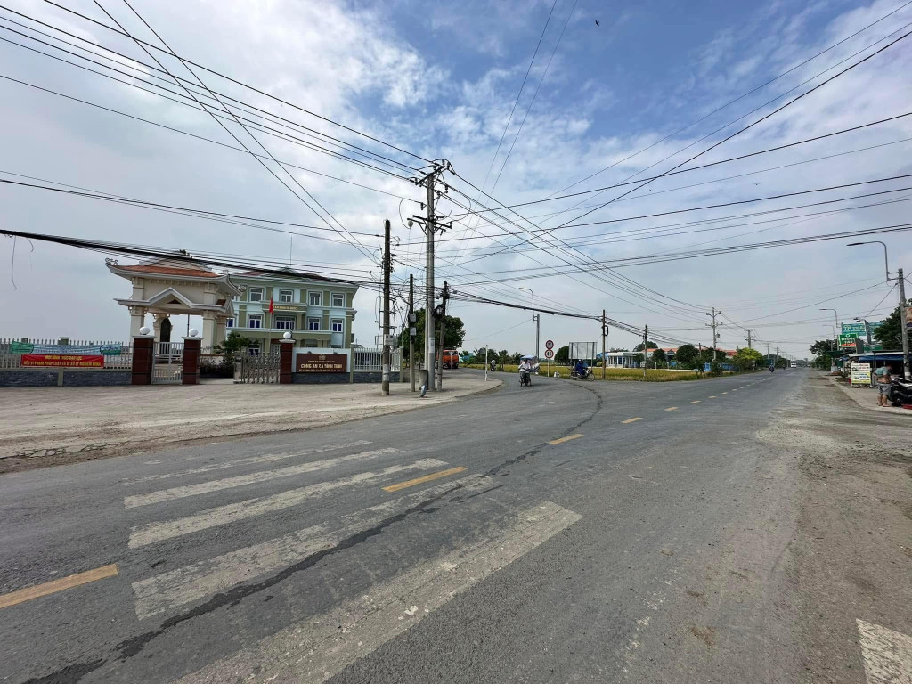 🌈🌈 CHỦ GỬI BÁN 3.390m² đất lúa view kênh