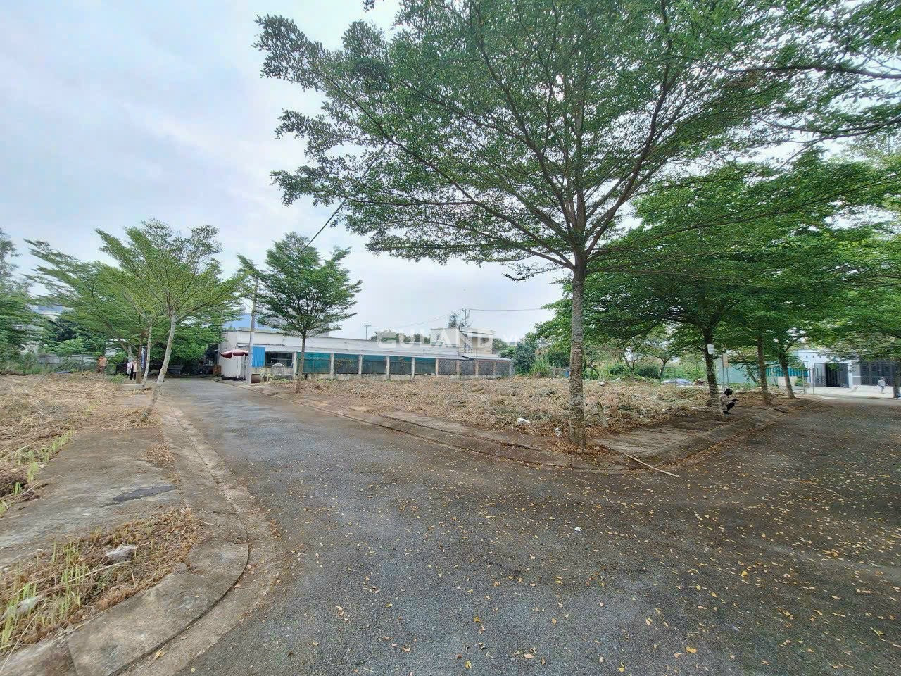 KẸT BANK, CẦN BÁN GẤP ĐẤT 80M2, NGUYỄN VĂN TẠO, HXH, GIÁ CHỈ 2.7 TỶ