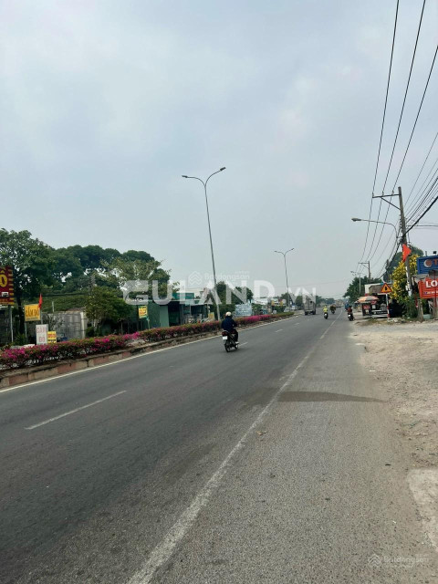 Bán gấp đất mặt tiền đường Nguyễn Văn Thành (6 làn xe) sát TP mới giá rẻ