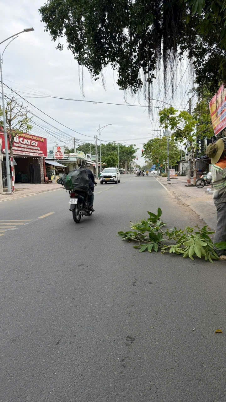 Bán nhà 188.1m² full thổ cư ngang 7.85m giá 7.5 tỷ tại Đường Nguyễn Văn Thiệt Phường Phước Hậu