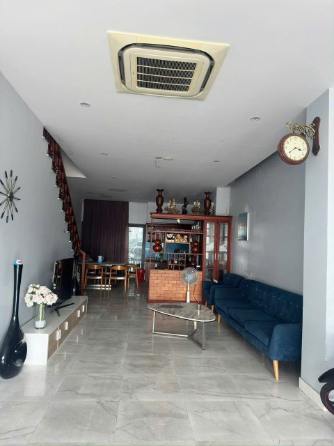 NGỘP BANK – BÁN GẤP SHOPHOUSE 3 TẦNG CHỈ 8 TỶ