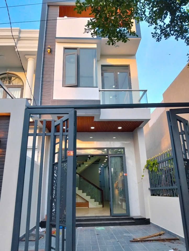🏠 CHÍNH CHỦ BÁN GẤP – CƠ HỘI SỞ HỮU NHÀ 2 MẶT TIỀN ĐẮC ĐỊA NGAY TRUNG TÂM QUẬN BÌNH TÂN!