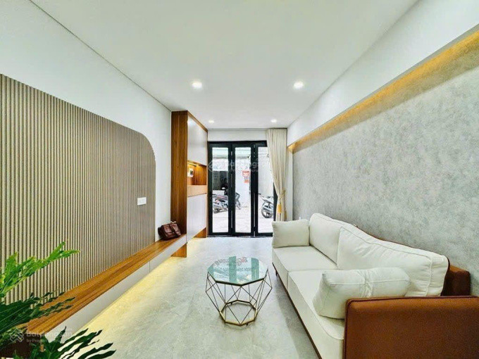 Sang nhượng gấp nhà đường Nguyễn Văn Trỗi, Thủ Dầu Một giá 1.32TỶ, nhà mới, SHR
