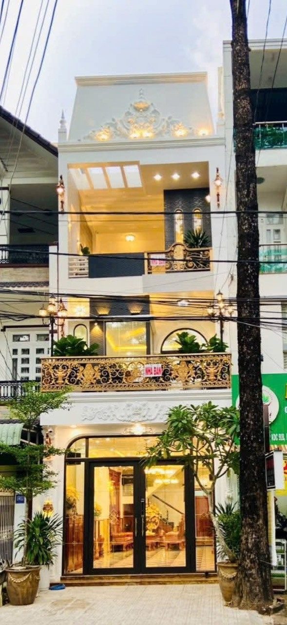 Mua hôm nay lời ngày mai nhà ngay Sân Bay 4 tỷ890/87m2 Nguyễn Văn Vĩnh,Tân Bình. Có Sổ Hồng Riêng