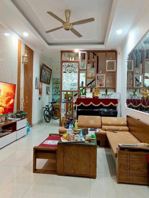 Bán nhà Nguyễn Viết Xuân (Thanh Xuân) 45m, 5 tầng, mt 3.7m, giá 11.5 tỷ