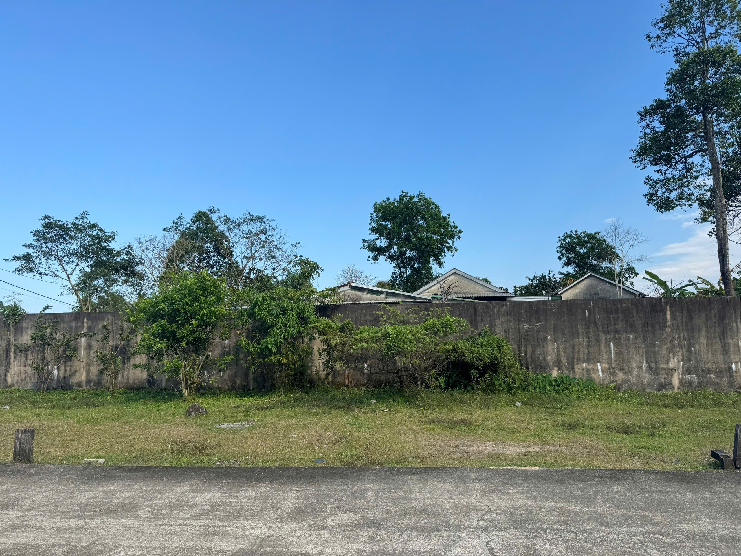 -Bán đất khổ vila Nguyễn Viết Thuỷ phương, Tp Huế
-diện tích 80,8m2 ngang 8m16
-hướng Tây Nam
-Giá 8xx (thương lượng)
-Liên Hệ:em khánh: 0796567875