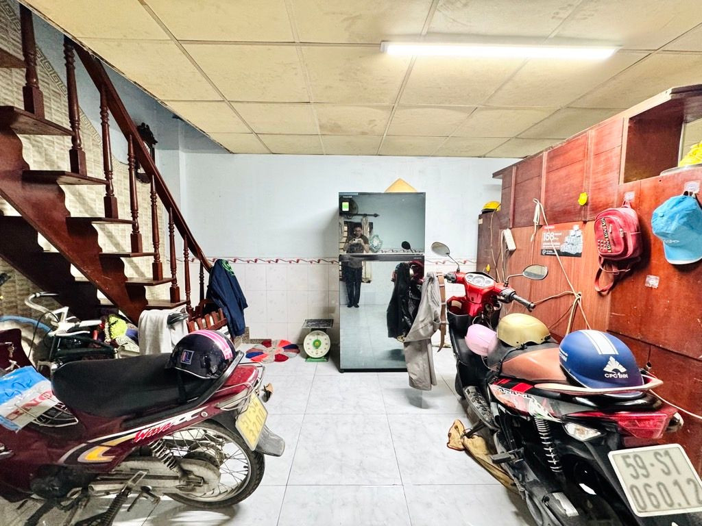 Bán nhà cấp 4 bình thạnh ngang hơn 5m