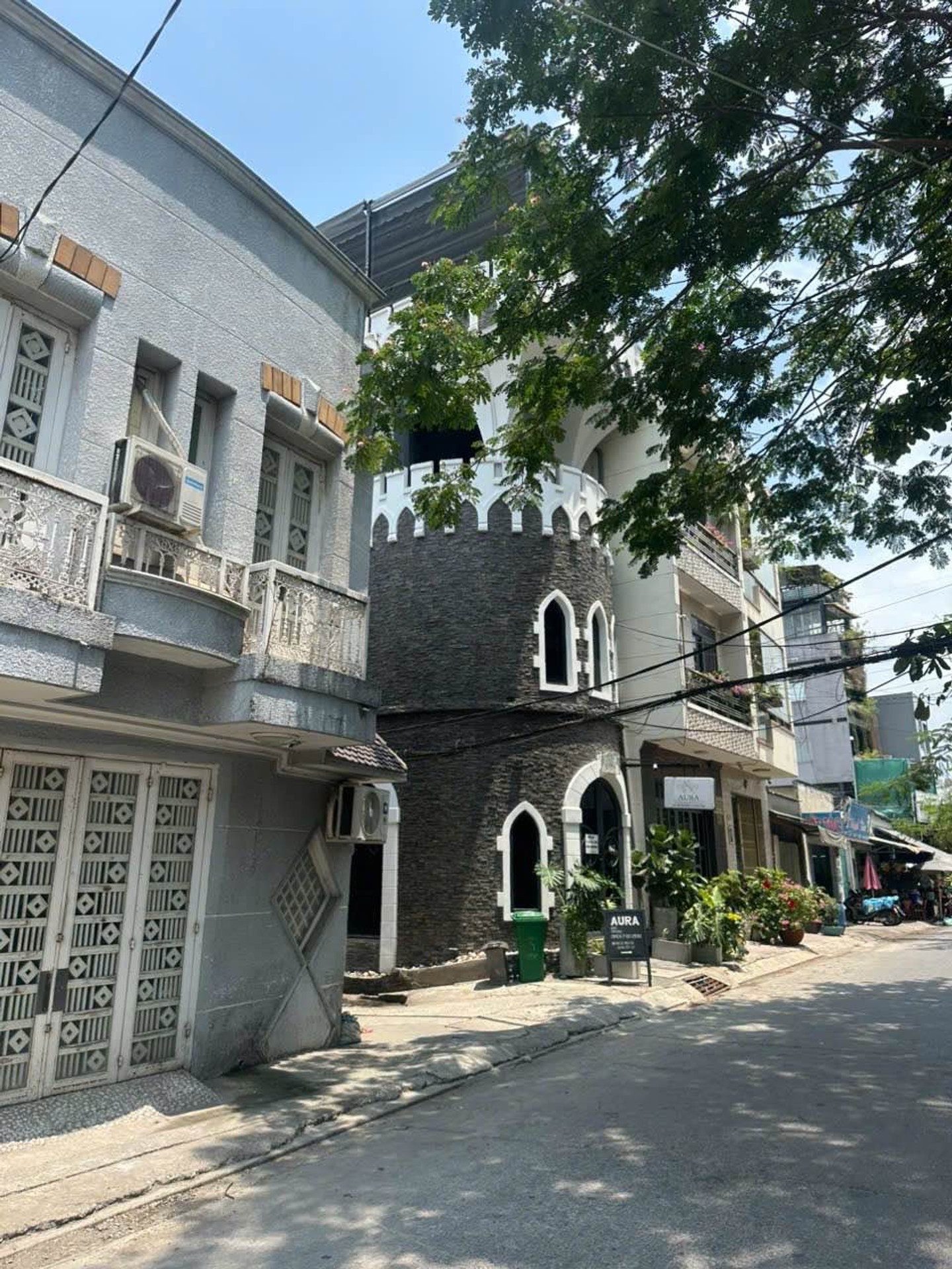 Bán nhà Phạm Văn Đồng 3 tầng hẻm Xe hơi số hôm riêng.