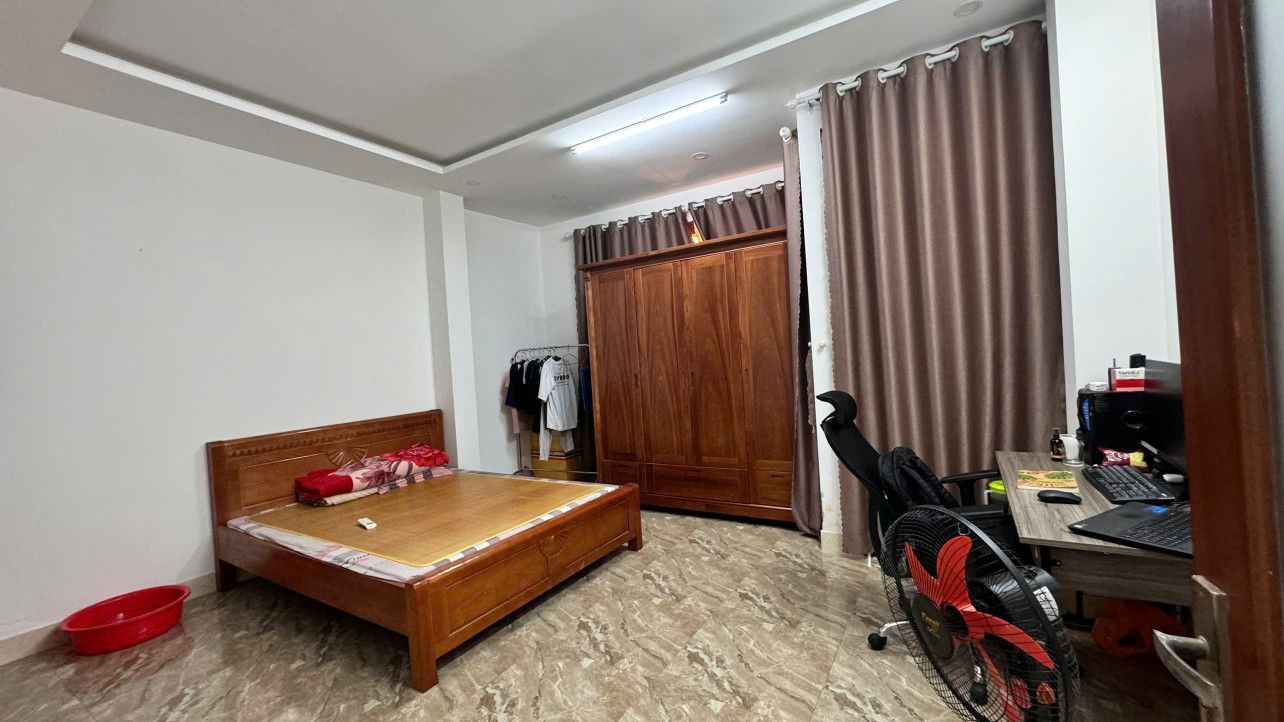 SỞ HỮU NHÀ ĐẸP Ở NGAY 4 tầng NGUYỄN XÍ , SÂN để xe Ô tô