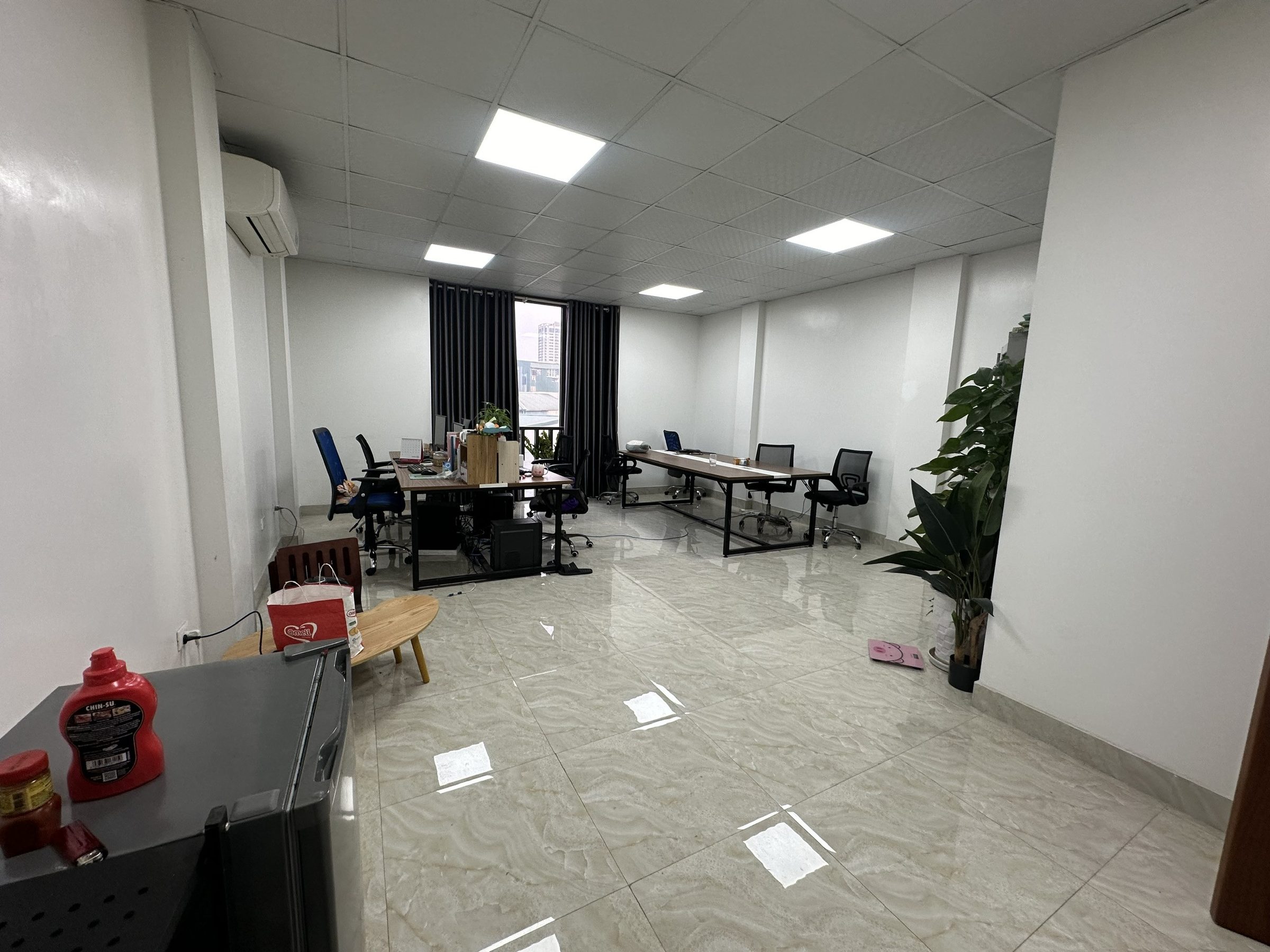 Cho thuê văn phòng 35 m2 ngõ 214 Nguyễn Xiển, vp thoáng sạch đẹp giá tốt