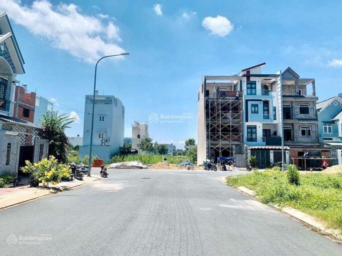 Thanh lí 3 nền ngay KDC Long Bình - Long Bình - Quận 9, sổ hồng riêng, xây dựng tự do, giá 2.35 Tỷ