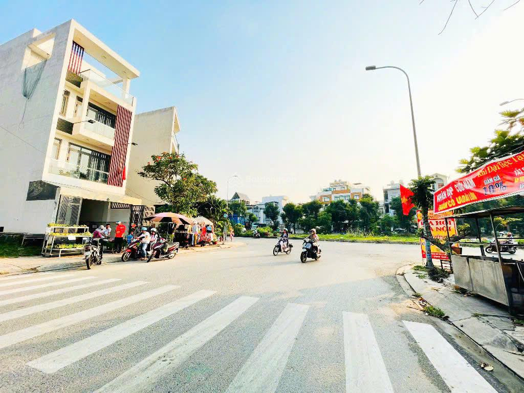 Bán đất tại Nguyễn Xiển, Long Phước, Q9 giá 2.45Tỷ, giá thích hợp đầu tư