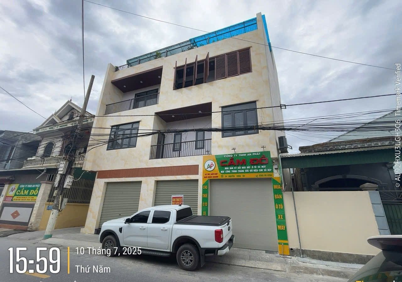Chủ nhà chuyển về quê, cần bán gấp căn nhà mới xây, vị trí ngay trung tâm Hưng Bình , Tp Vinh