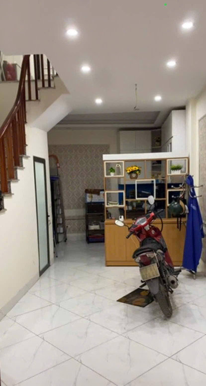 HOA HẬU,BIÊN GANG,HÀ ĐÔNG,HÀ NỘI,40M2,5 TẨNG GIÁ 4 TỶ Ô TÔ TRÁNH NHAU 2 BƯỚC CHÂN