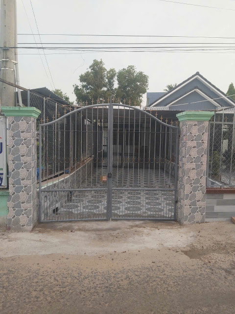 Bán nhà 145.3m² ngang 4m giá 1.6 tỷ Phường Long Châu