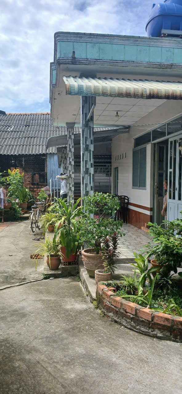 Bán nhà 140.9m² ngang 11m giá 800 triệu Phường Thanh Đức