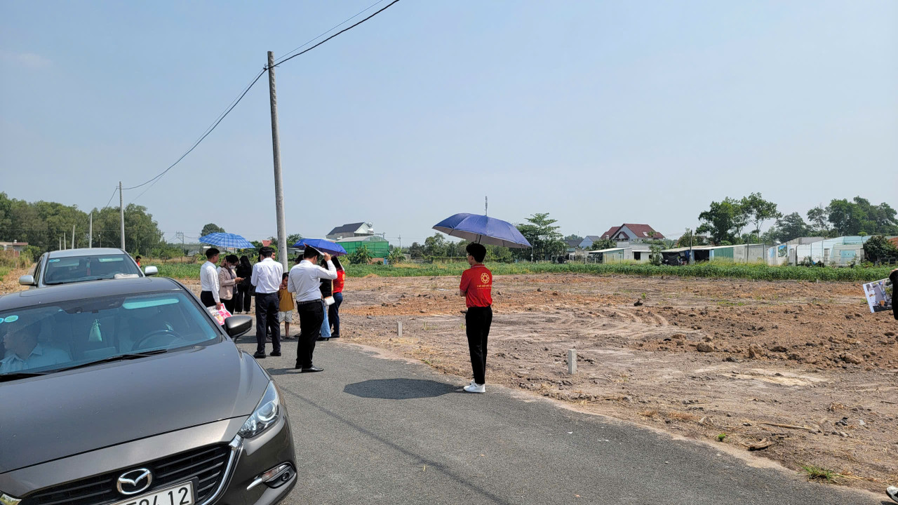 Mặt tiền đường nhựa 12m, đường xương cá DT750Trừ Văn Thố, Bàu Bàng không bao giờ hết hót.
