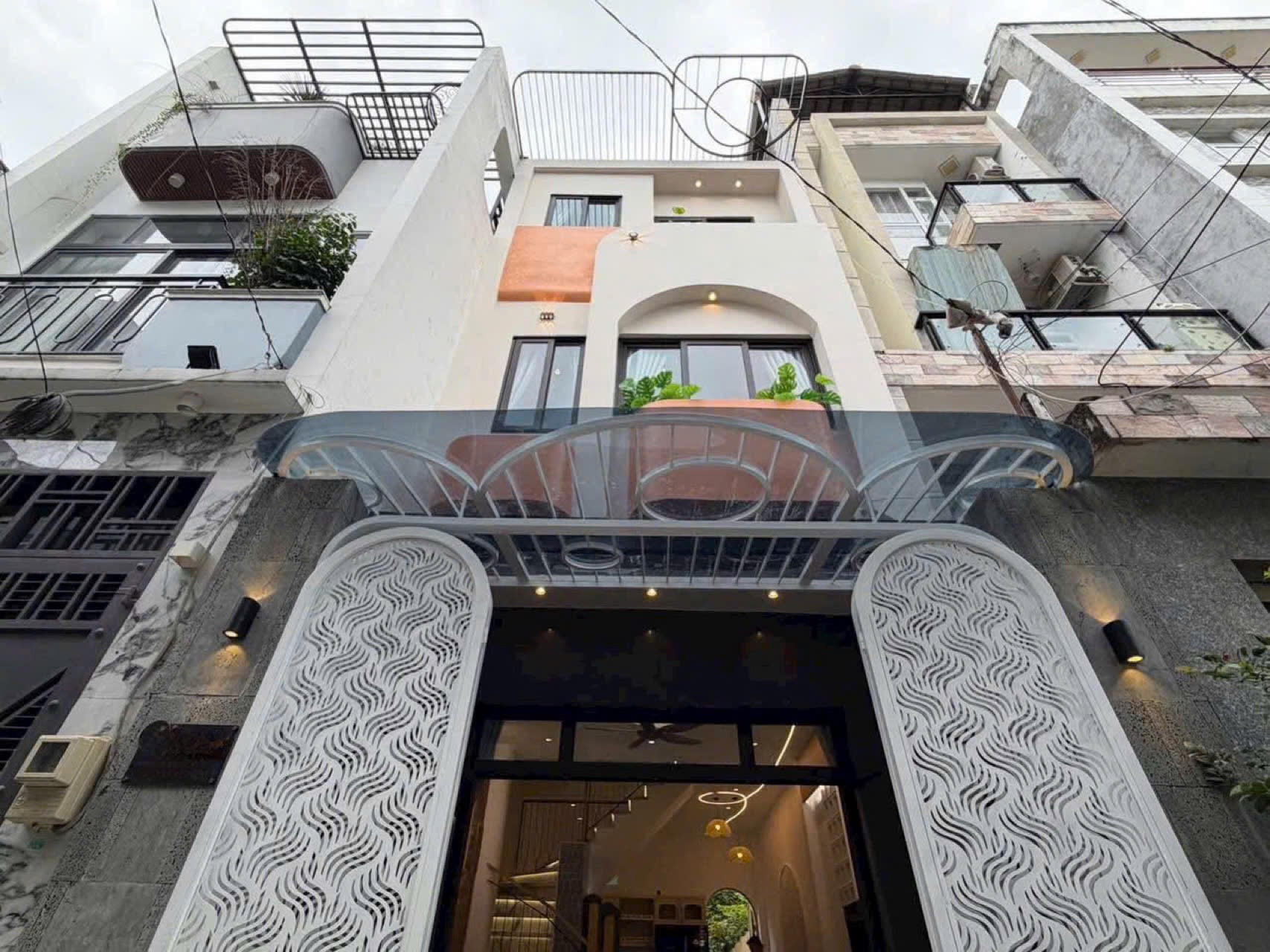 Kẹt vốn cần bán gấp nhà đường Nơ Trang Long, Phường 7, Bình Thạnh, 34,6m2, 3tỷ450tr