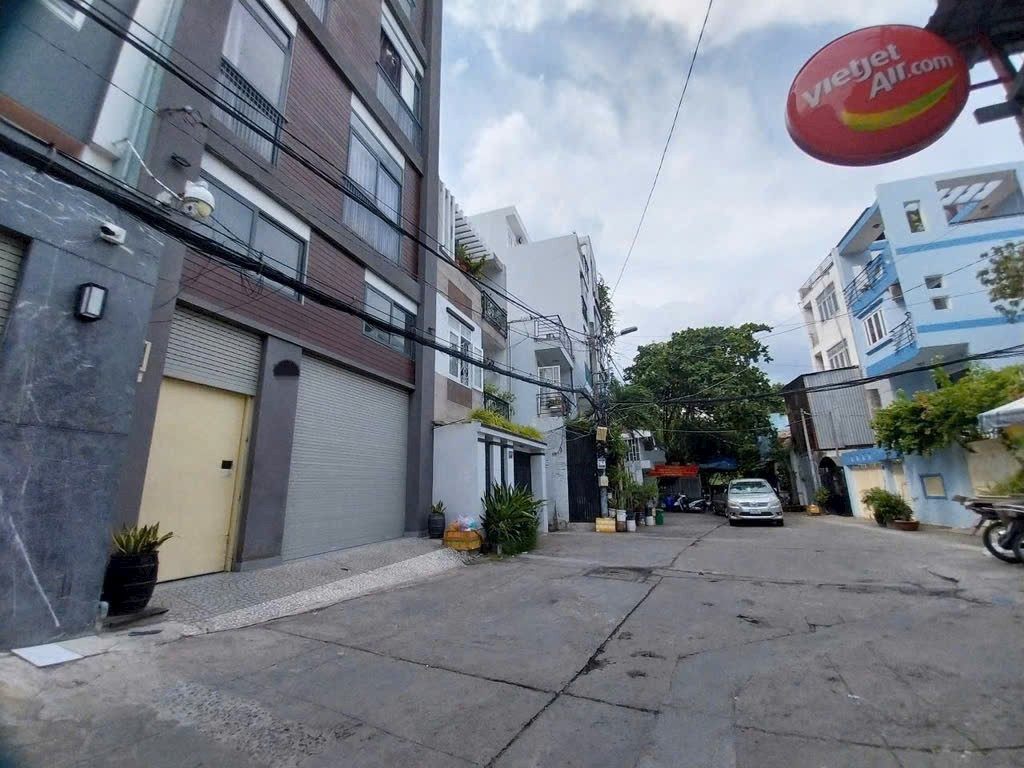 Nhà Góc 2 Mặt Tiền - 4 Tầng, DT: 226m² - giá 33.9 tỷ Phường 12, Bình Thạnh