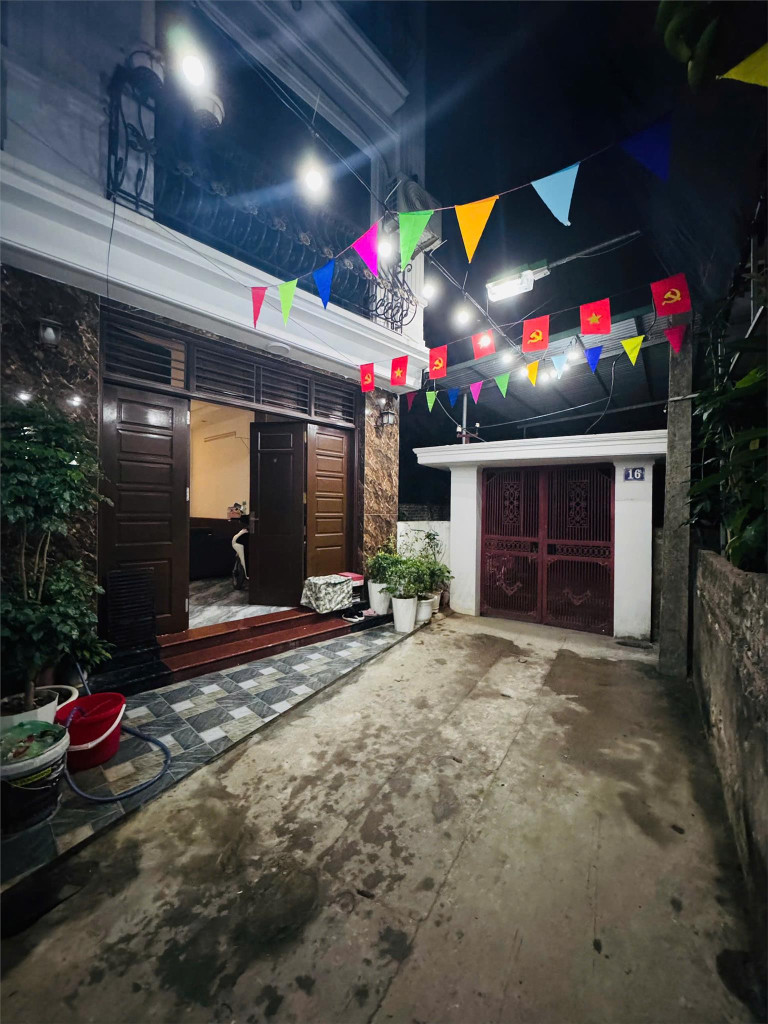 CHÍNH CHỦ CẦN BÁN NHANH Nhà mới xây vị trí đẹp tại huyện Thanh Trì, TP Hà Nội