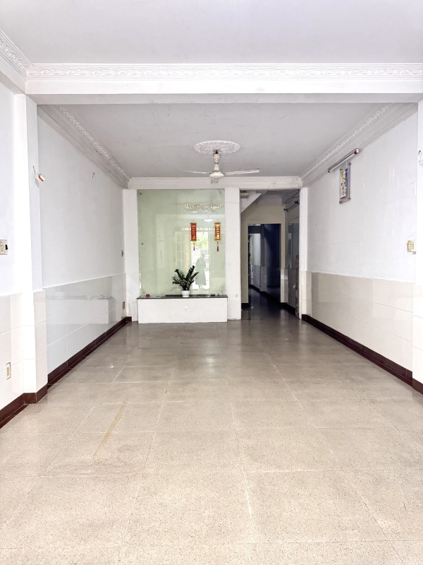 Bán nhà mặt phố quận 6 - Khu ẩm thực cư xá phú lâm B - 12,49 tỷ
